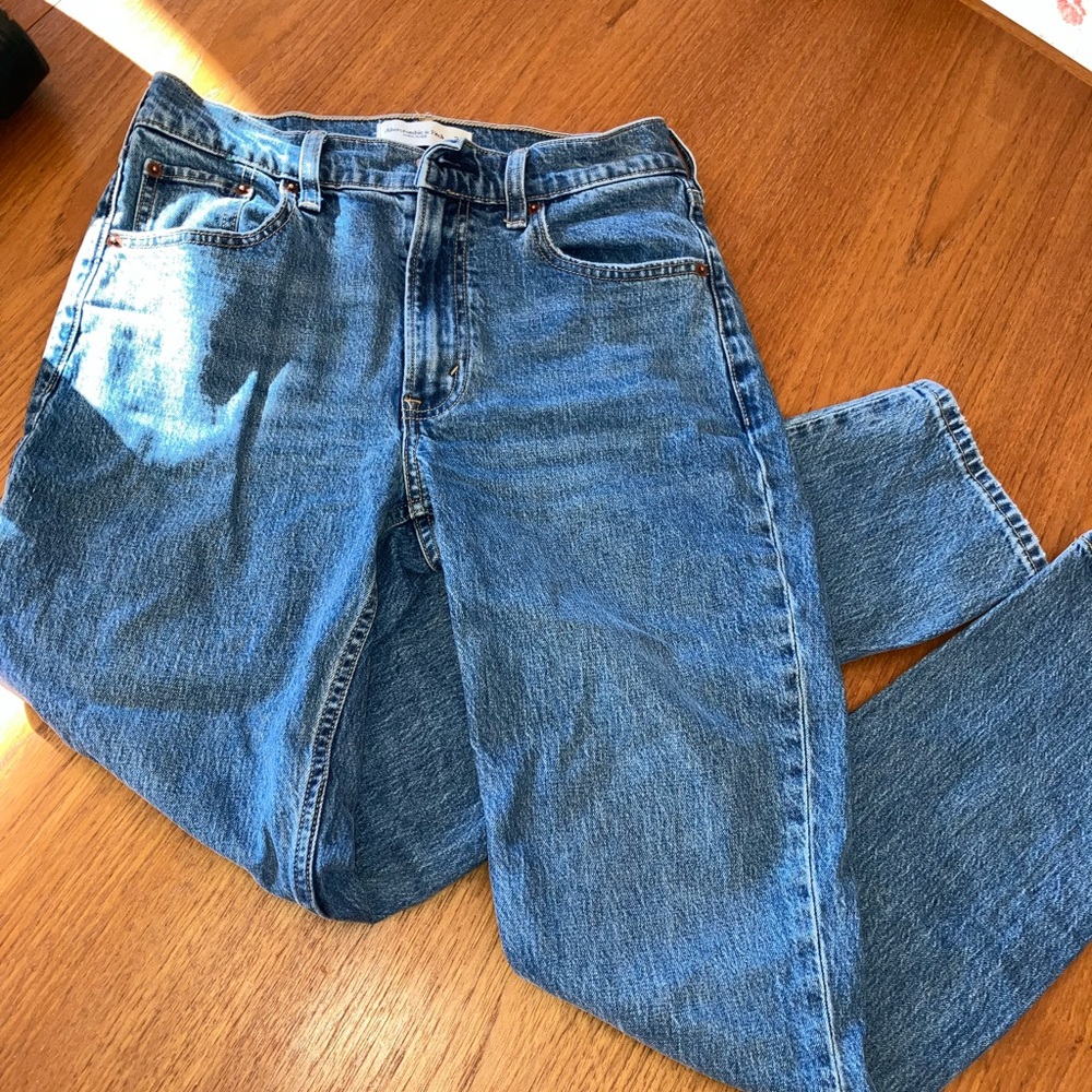 A&F Modern skinny jeans